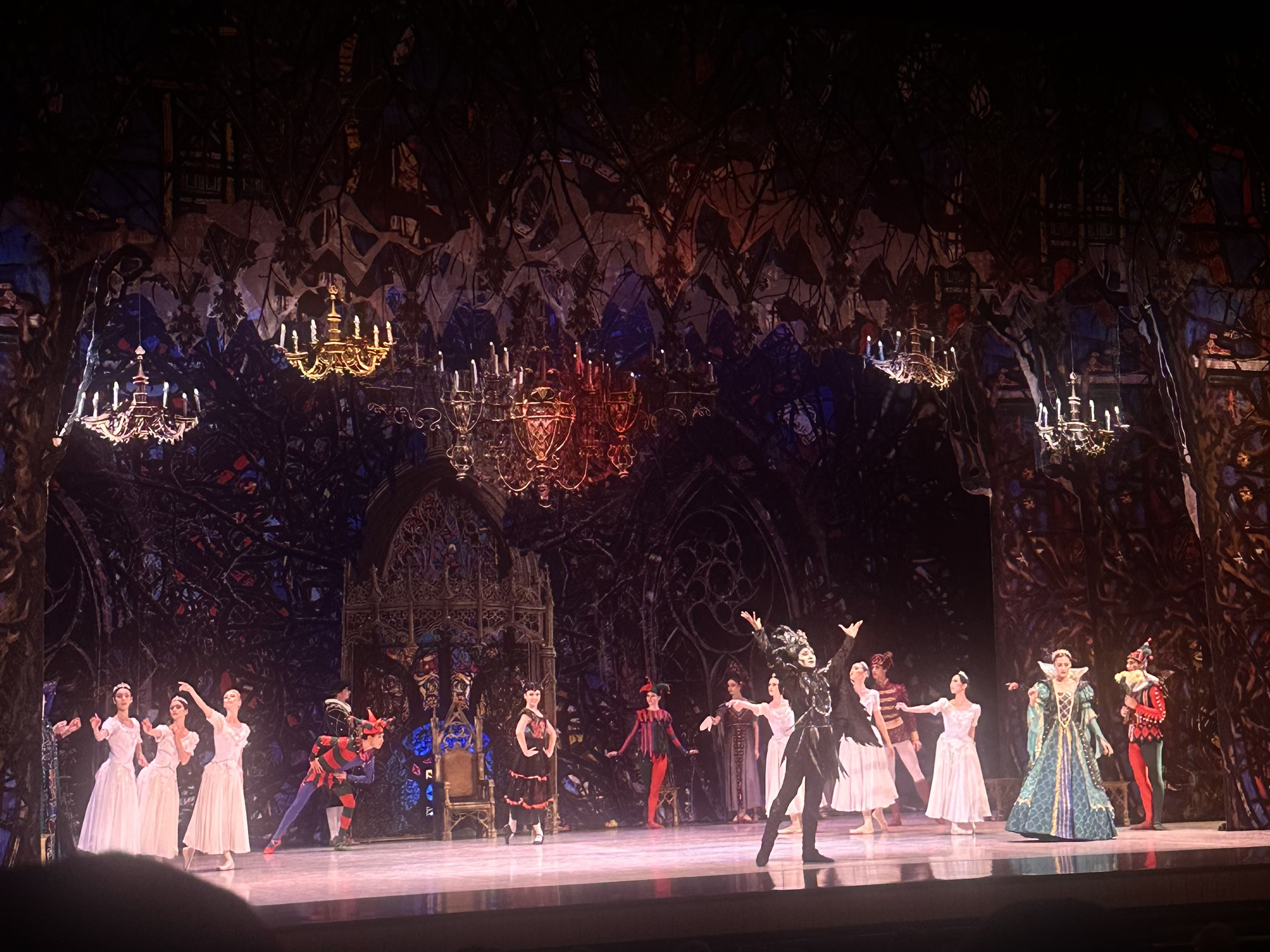 Swan Lake at The Monument. Photo by Lucy Hornick.