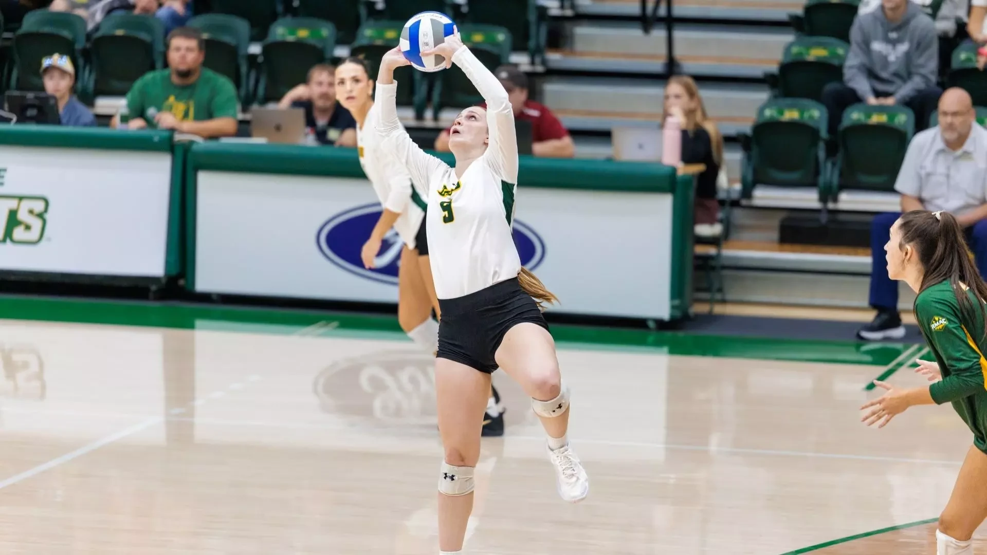 Yellow Jackets Host Hardrockers in Black Hills Brawl Rivalry Series Matchup