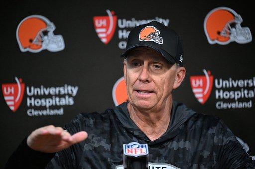 Browns chase AFC North lead in Pittsburgh, skip Steelers rivalry lessons