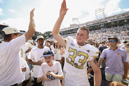 Georgia Tech hits game-ending 55-yard FG as time expires to stun No. 12 Clemson 24-21