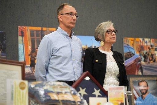 Alex Pretti's parents say federal government is shielding agents involved in his killing