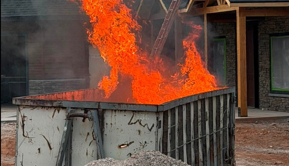 Deadwood fire douses dumpster fire Monday evening
