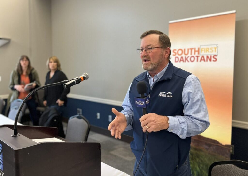 South Dakota Farmers Union asks governor and lawmakers to approve a state fuel tax holiday