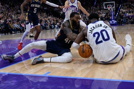 Jaren Jackson Jr. out six weeks with MCL tear, Lauri Markkanen day-to-day with wrist sprain