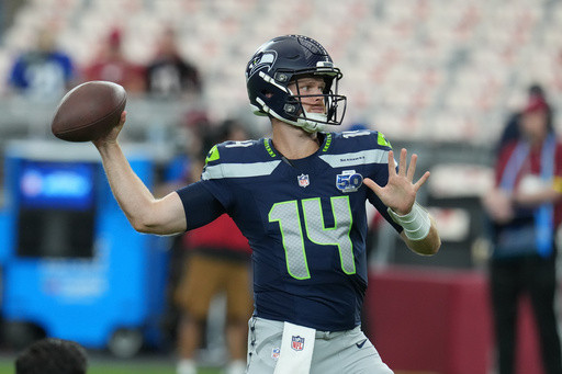 Former teammates, now productive QBs Mayfield and Darnold to face off when Bucs visit Seahawks
