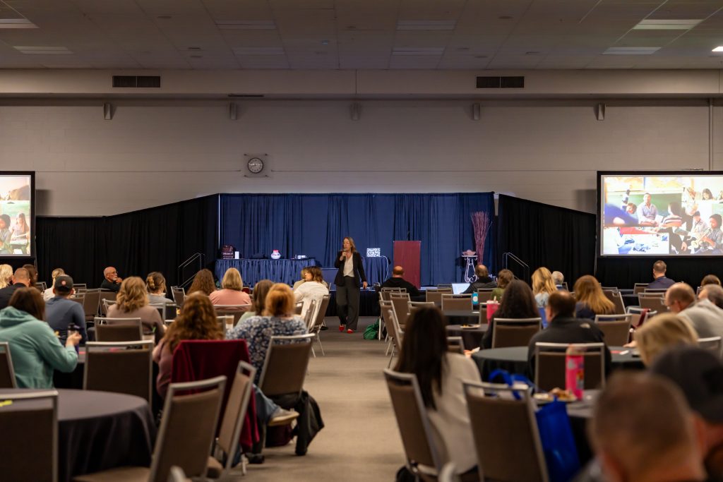 Keynote_LisaParry