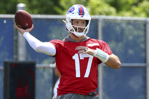 Buffalo Bills Josh Allen (17) throws a pass during practice at NFL football minicamp in Orchard Park, N.Y., Tuesday June 10, 2025. (AP Photo/Jeffrey T. Barnes)