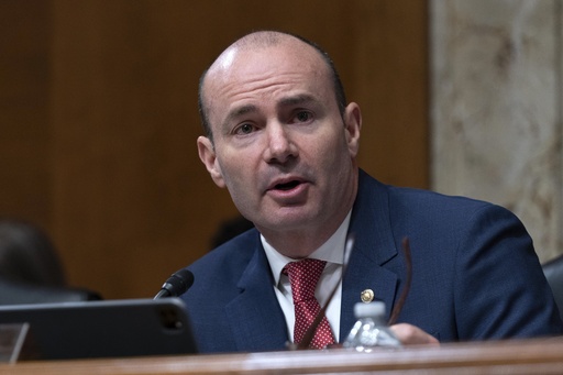 FILE - Sen. Mike Lee, R-Utah, Chairman of the Senate Energy and Natural Resources Committee, speaks during the confirmation hearing on Capitol Hill in Washington, Jan. 16, 2025. (AP Photo/Jose Luis Magana, File)