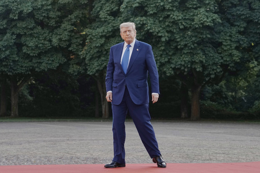 President Donald Trump arrives for a formal dinner at the Paleis Huis ten Bosch ahead of the NATO summit in The Hague, Netherlands, Tuesday, June 24, 2025. (AP Photo/Markus Schreiber)