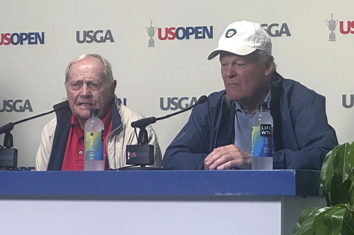 U.S. Open champions Jack Nicklaus, left, and Johnny Miller speak during a news conference during the third round of the U.S. Open golf tournament at Oakmont Country Club Saturday, June 14, 2025, in Oakmont, Pa. (AP Photo/Doug Ferguson)