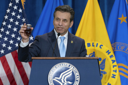 FILE - Food and Drug Administration (FDA) commissioner Marty Makary speaks during a news conference at the Hubert Humphrey Building Auditorium in Washington, April 22, 2025. (AP Photo/Jose Luis Magana, File)