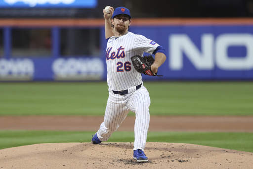 New York Mets pitcher Nolan McLean throws during the second inning of a baseball game against the Philadelphia Phillies, Wednesday, Aug. 27, 2025, in New York. (AP Photo/Pamela Smith)