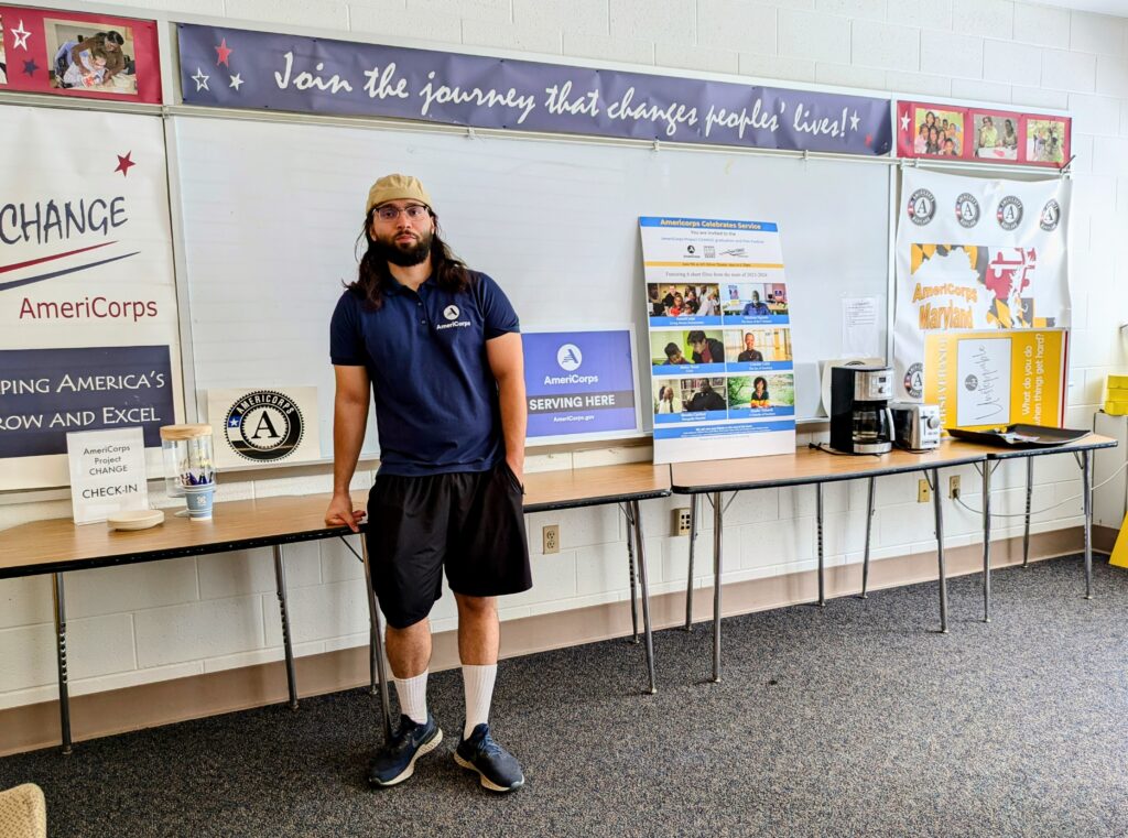 Former AmeriCorps service member Daniel Zare, 27, visits Project Change at Sligo Middle School on Monday, Aug. 11, 2025 in Silver Spring, Maryland, where he mentored students before federal government cuts in April. (Photo by Ashley Murray/States Newsroom)