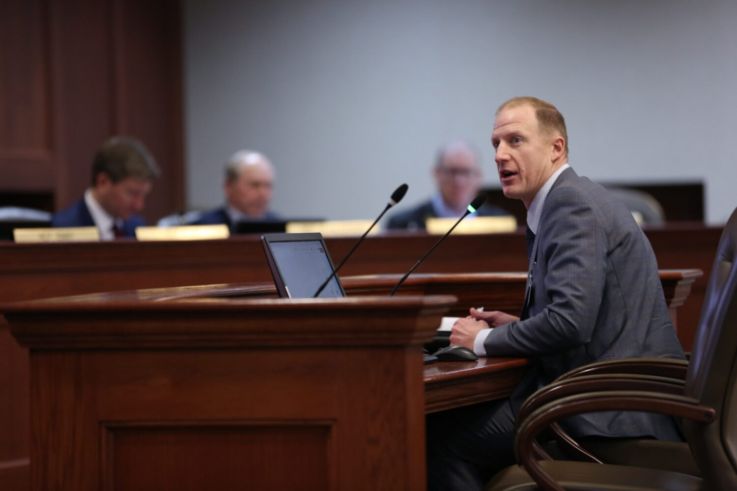 Nathan Sanderson, executive director of the South Dakota Retailers Association, testifies to the state House Agriculture and Natural Resources Committee on Feb. 4, 2025 at the Capitol in Pierre. (Seth Tupper/South Dakota Searchlight)