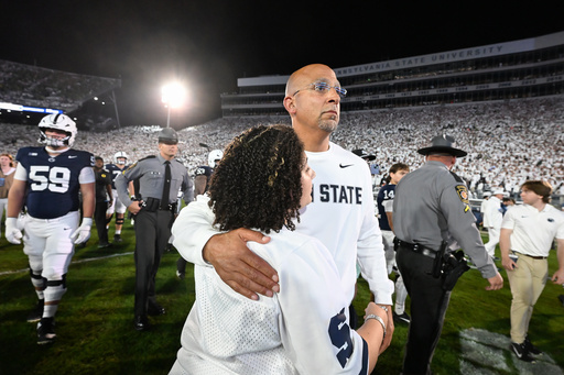 Penn State head coach James Franklin reacts after losing to Oregon in the second overtime of their NCAA college football game, Saturday, Sept. 27, 2025, in State College, Pa. (AP Photo/Barry Reeger)