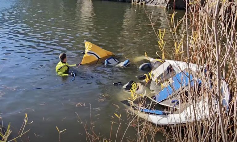 boat sink rescue